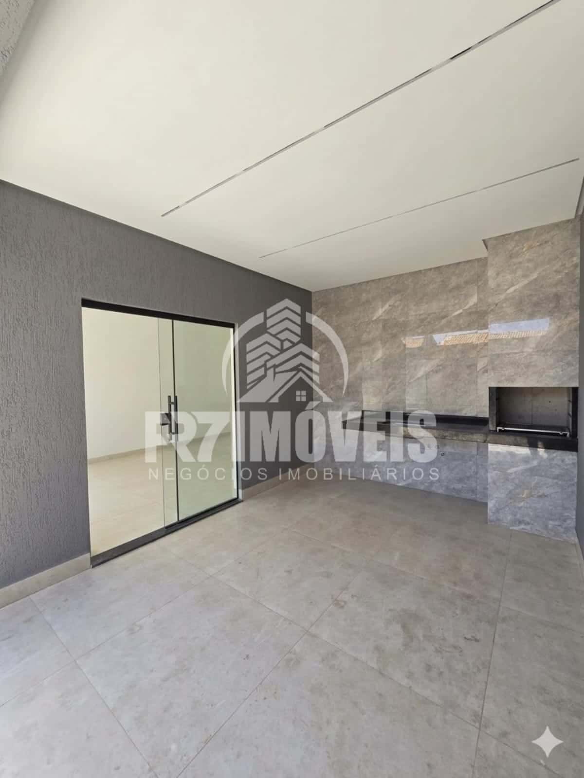 CASA NO SETOR ESTRELA DALVA COM BOA LOCALIZAÇÃO - GOIÂNIA/GO