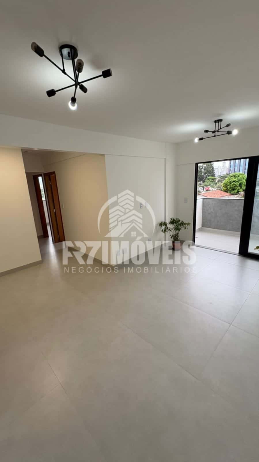 APARTAMENTO EM CONDOMÍNIO NO SETOR JARDIM AMERICA - GOIÂNIA/GO