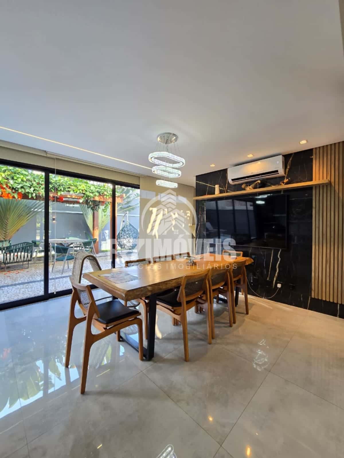 SOBRADO PORTEIRA FECHADA NO CONDOMINIO VILLAGIO TOSCANA - GOIÂNIA/GO