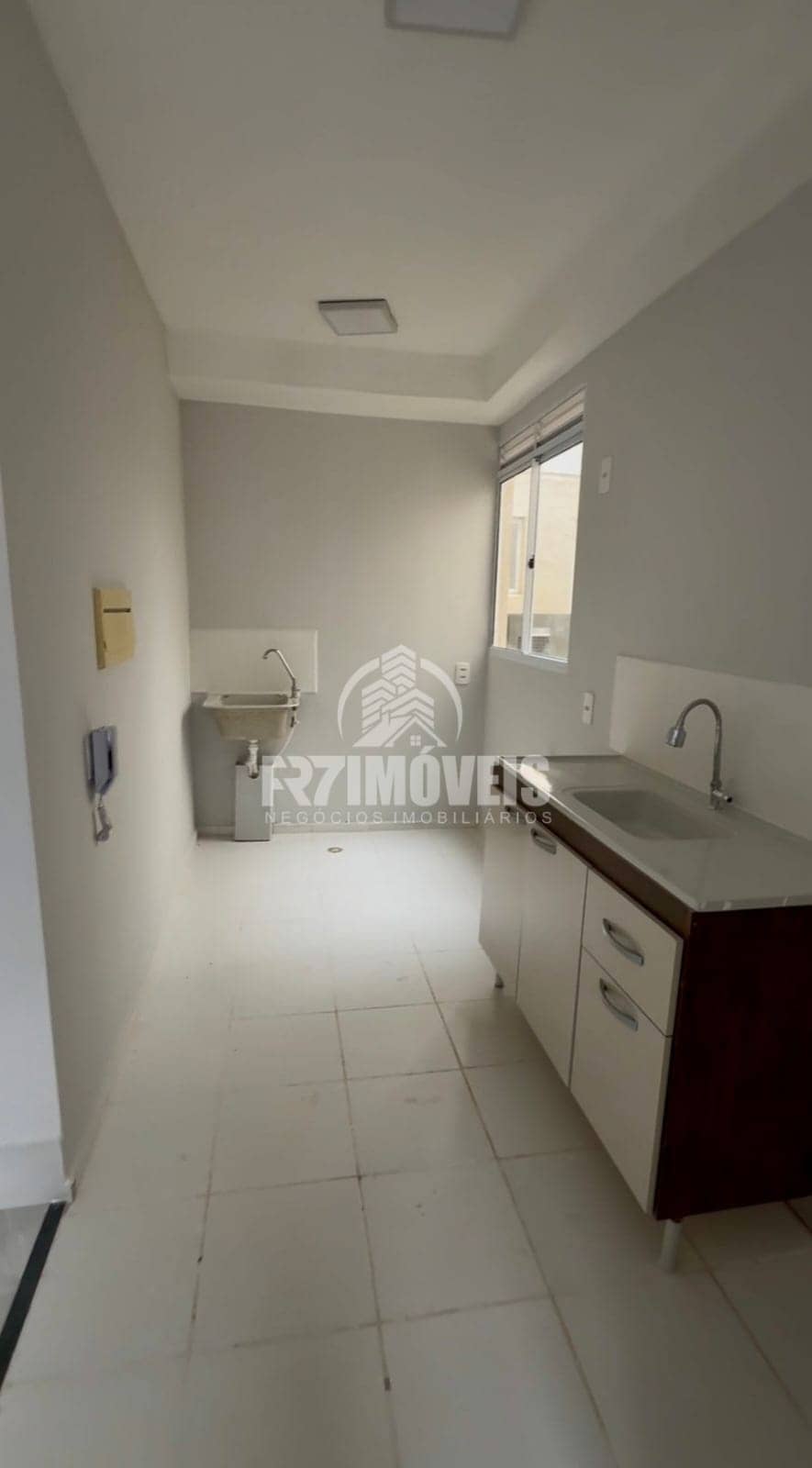 APARTAMENTO EM CONDOMÍNIO NO SETOR GRAJAÚ - GOIÂNIA/GO