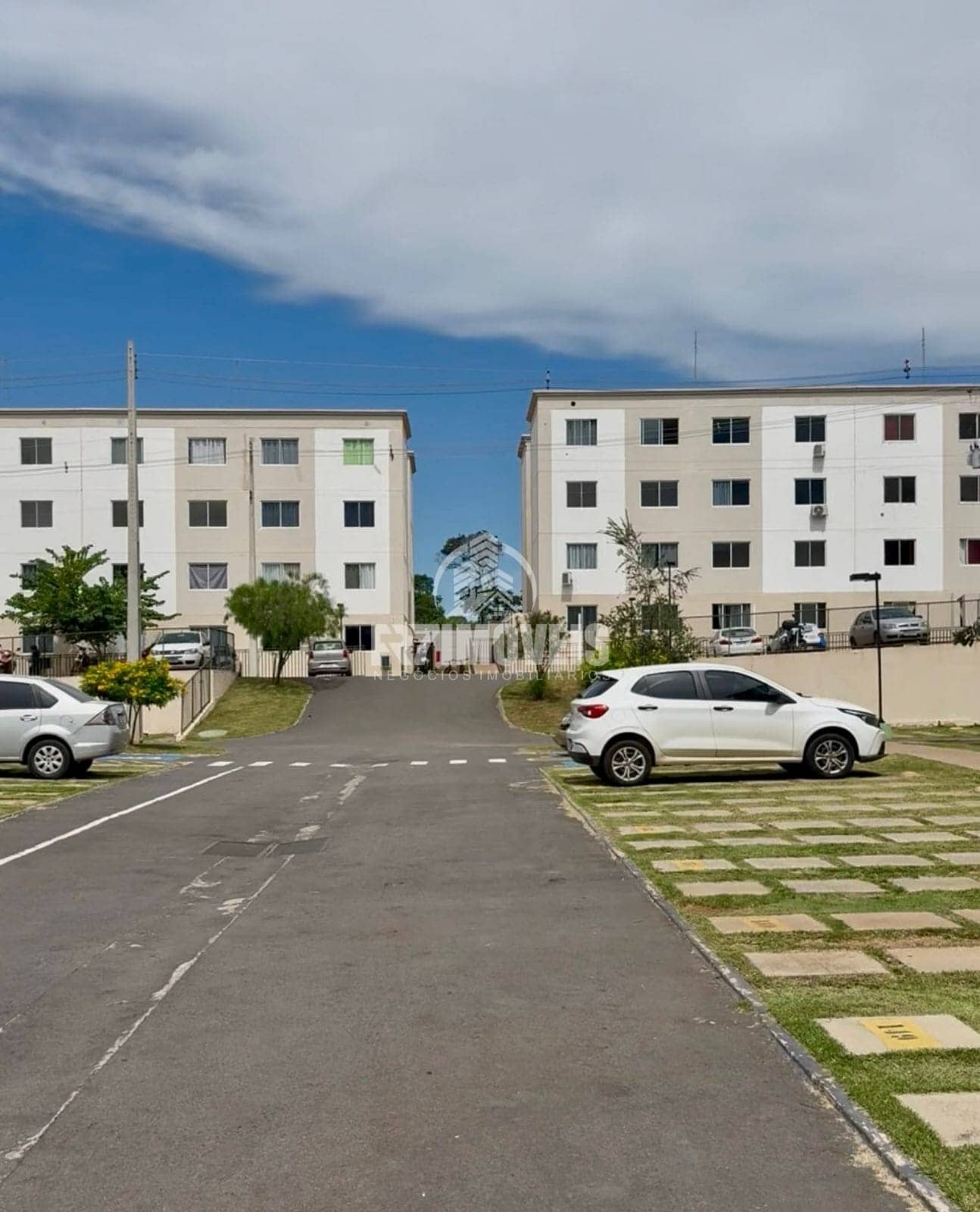 APARTAMENTO EM CONDOMÍNIO NO SETOR GRAJAÚ - GOIÂNIA/GO