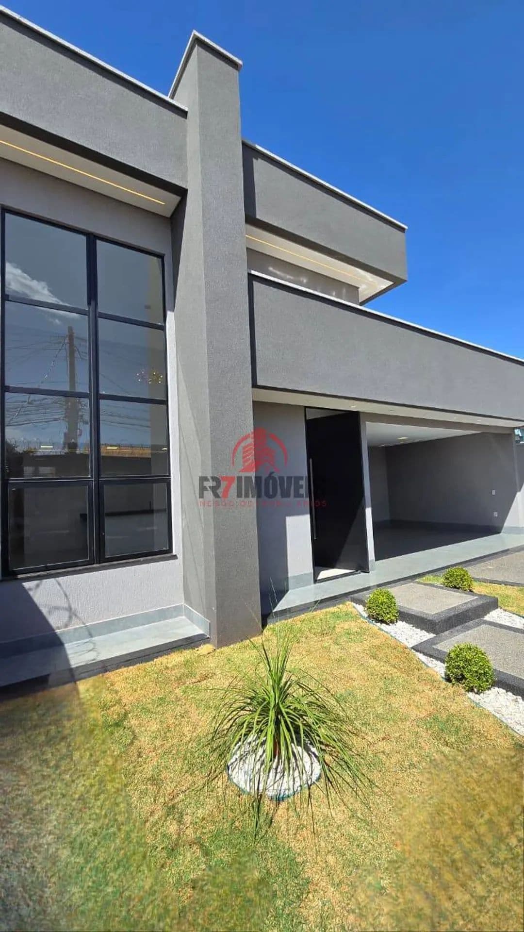 CASA ALTO PADRÃO C/ PISCINA - JD BALNEÁRIO MEIA PONTE - GOIÂNIA/GO