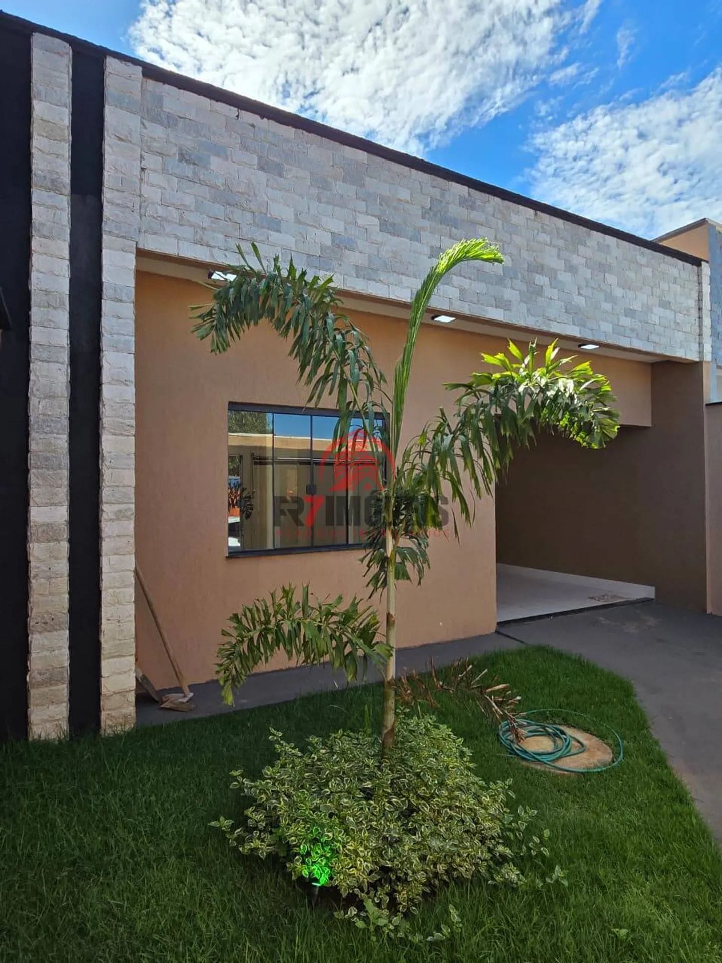 LINDA CASA SETOR CAPUAVA - GOIÂNIA/GO