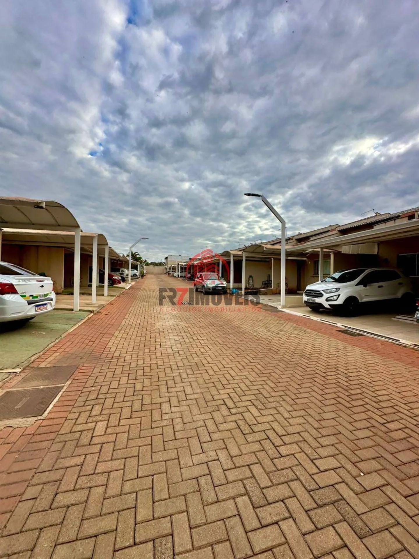CASA NO CONDOMÍNIO RESIDENCIAL ANTARES - ESTRELA DALVA - GOIÂNIA/GO